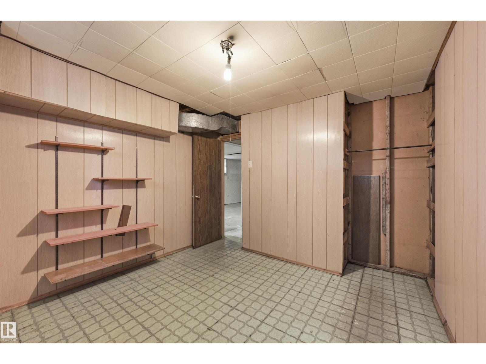 9251 91 ST NW - 31