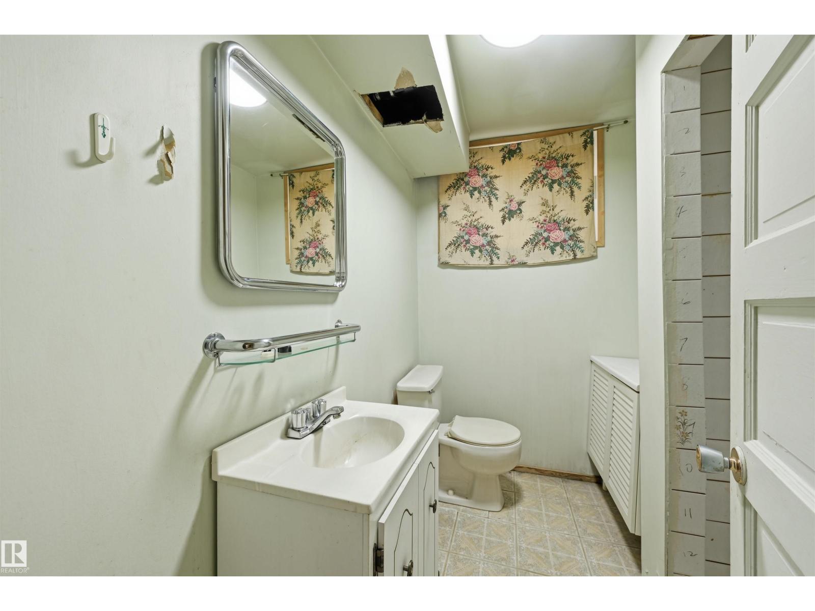 9251 91 ST NW - Image 32