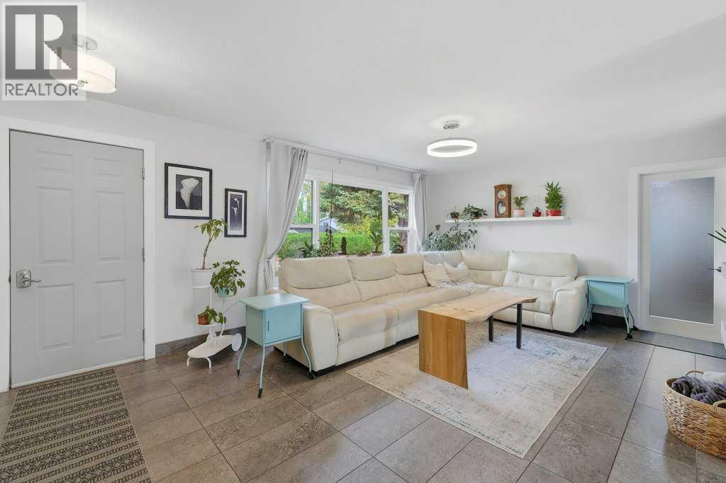 49 MacFarlane Avenue