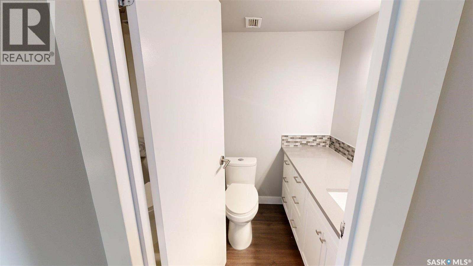 #2104 3520 Hillsdale STREET - 14
