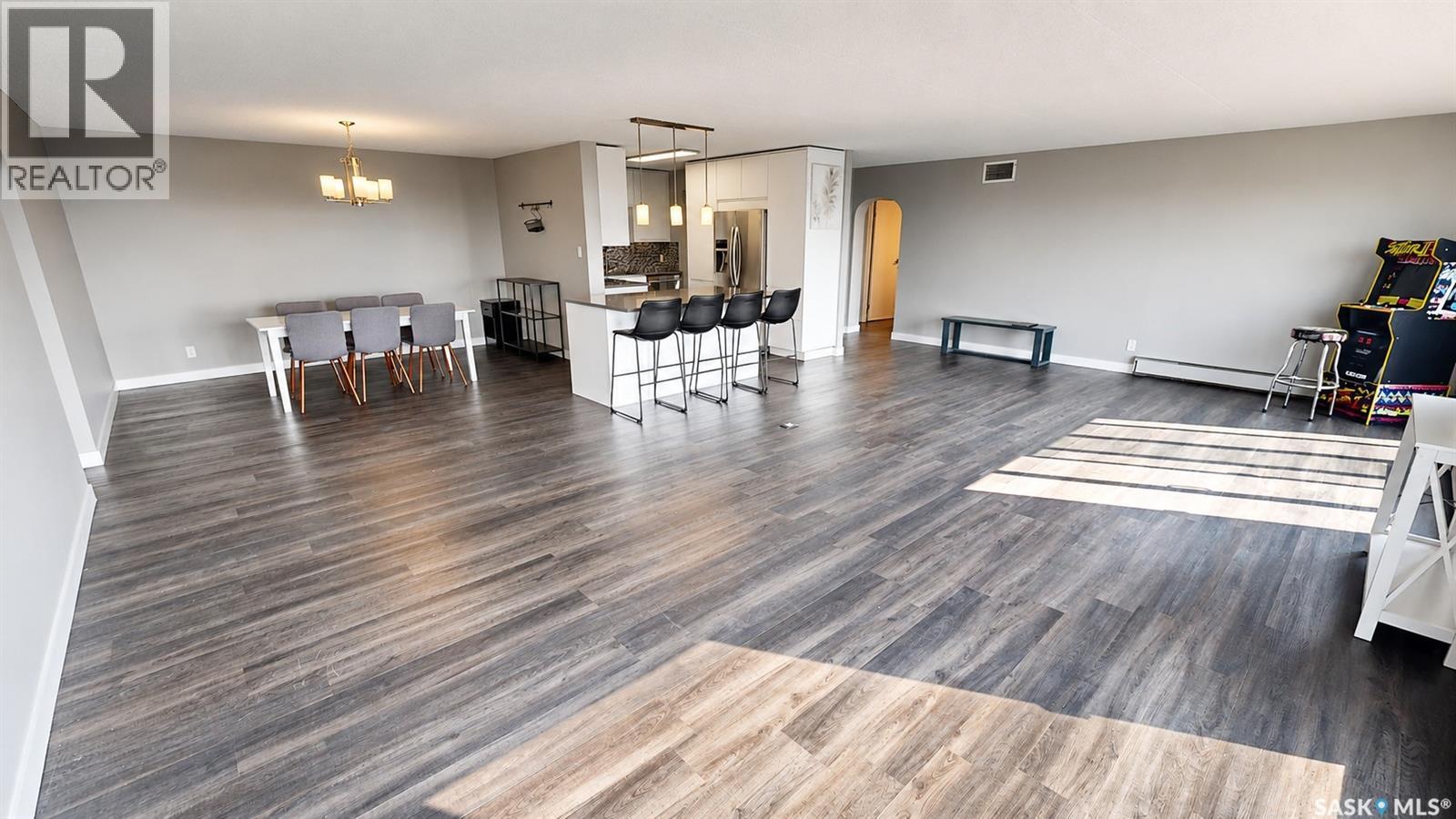 #2104 3520 Hillsdale STREET - 5