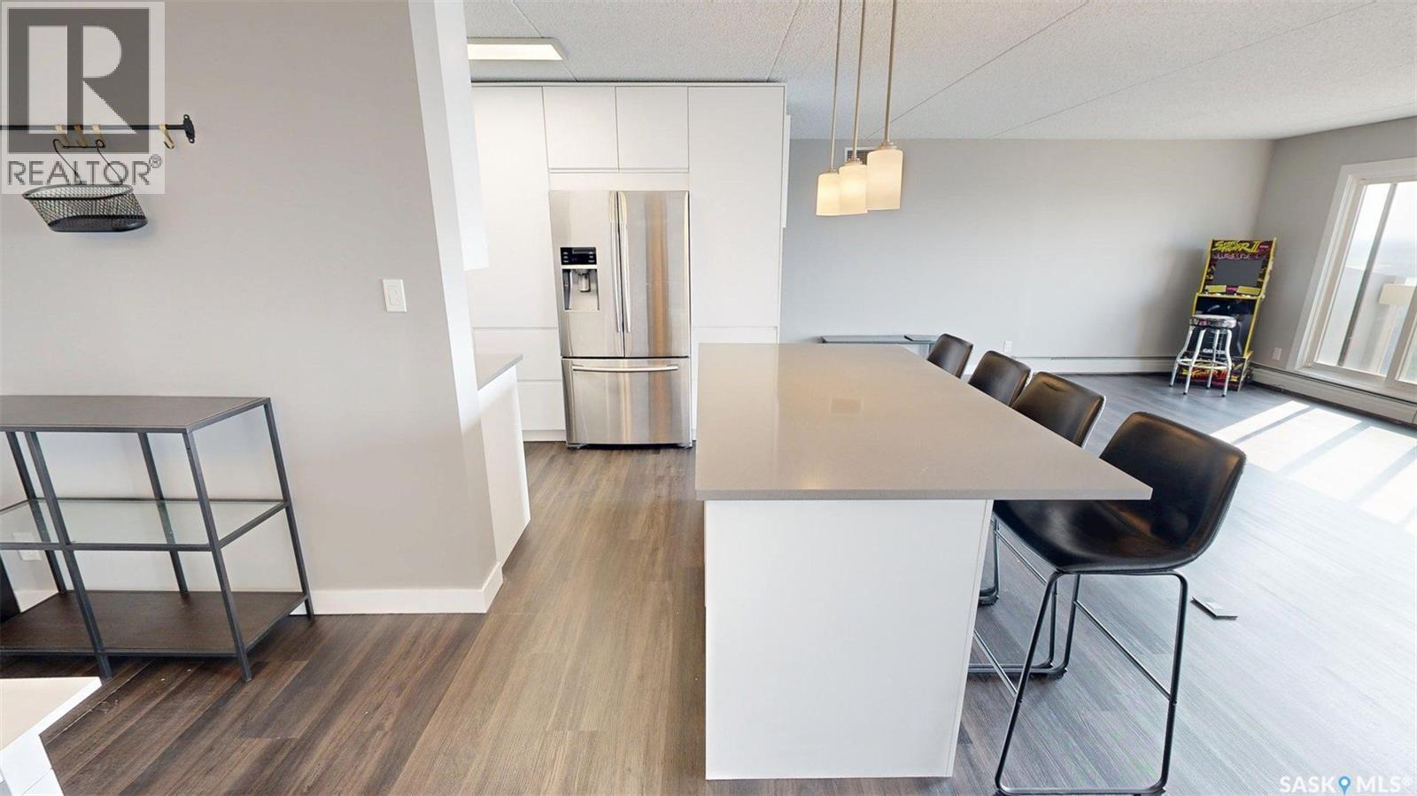 #2104 3520 Hillsdale STREET - 7