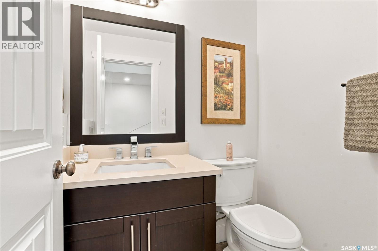 1019A 10th STREET E - 38