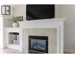 Kitchen - 1795 Country Club Drive Unit# 204, Kelowna, BC V1V2V9 Photo 6