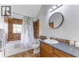 1795 Country Club Drive Unit# 204, Kelowna, BC V1V2V9 Photo 23