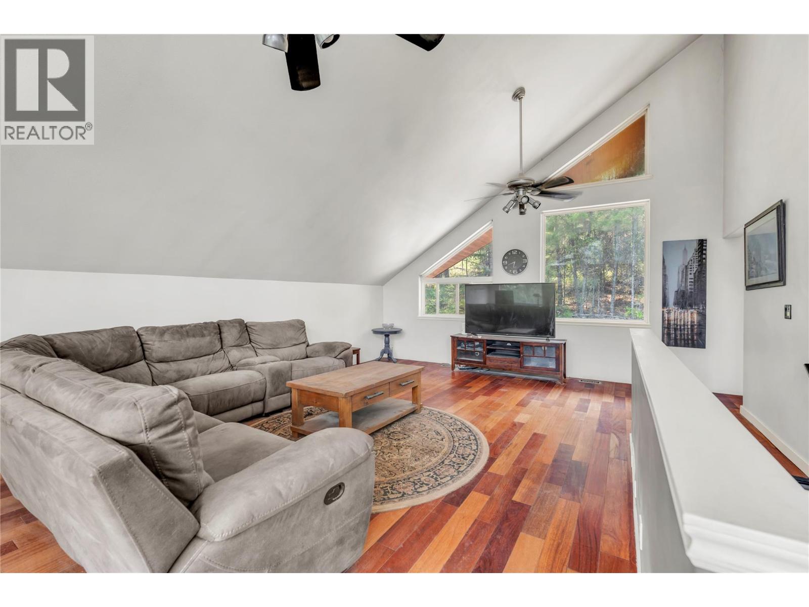842 Grand Oro Road, Kaleden