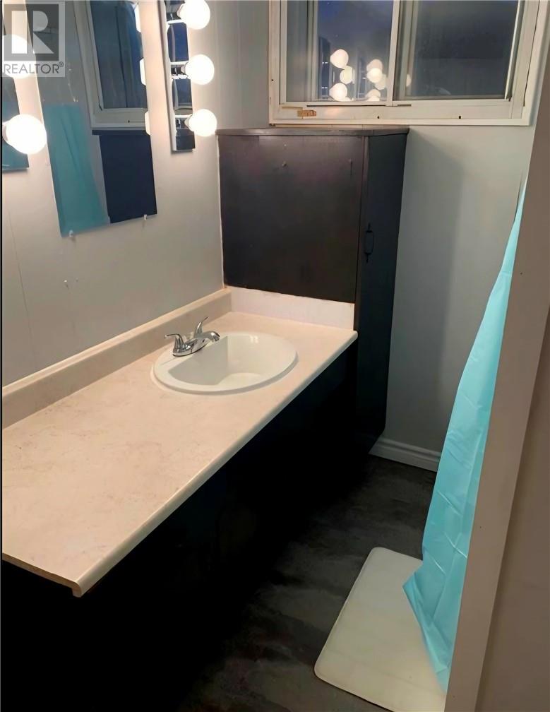 18 FOURTH AVE N - 36