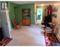 13579 Mountain Shores Road, Boswell, BC V0B1A4 Photo 18