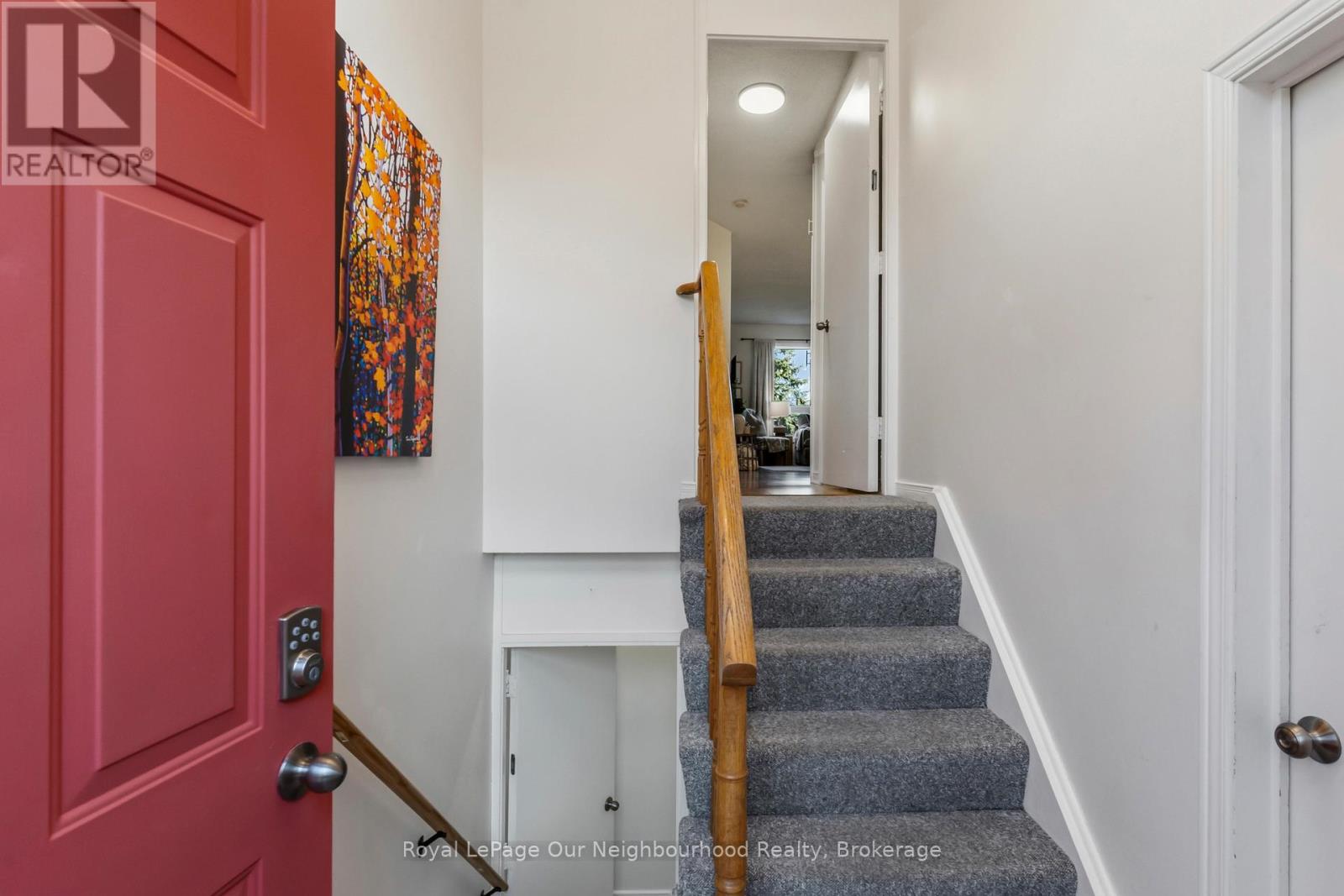 42 GLANVILLE CRESCENT - 19