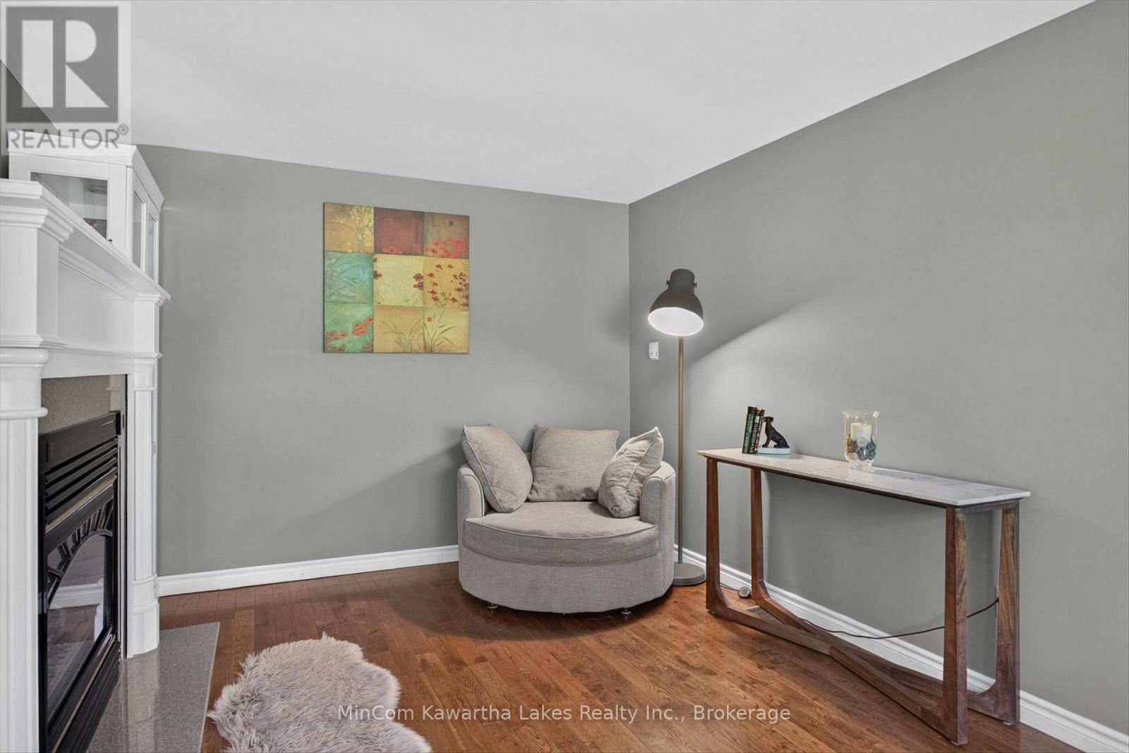1947 PARKWOOD CIRCLE - Image 18