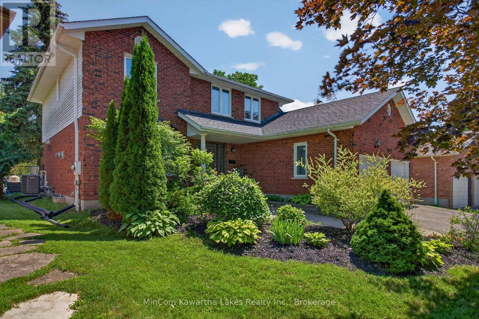 1947 PARKWOOD CIRCLE - Image 3