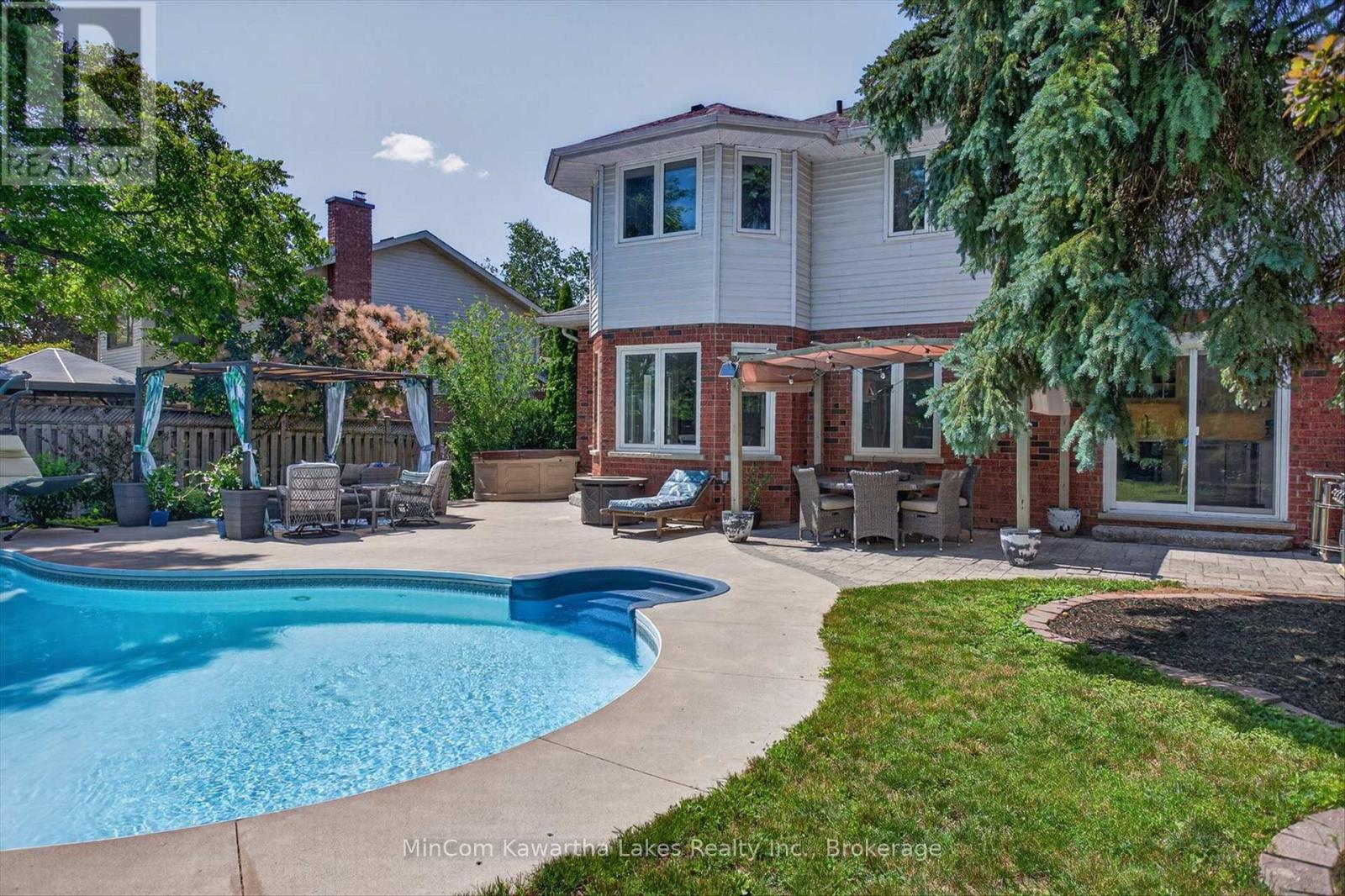 1947 PARKWOOD CIRCLE - Image 39