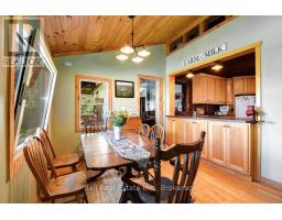 Foyer - 1607 The Ridge Road, Wollaston, ON K0L1P0 Photo 9