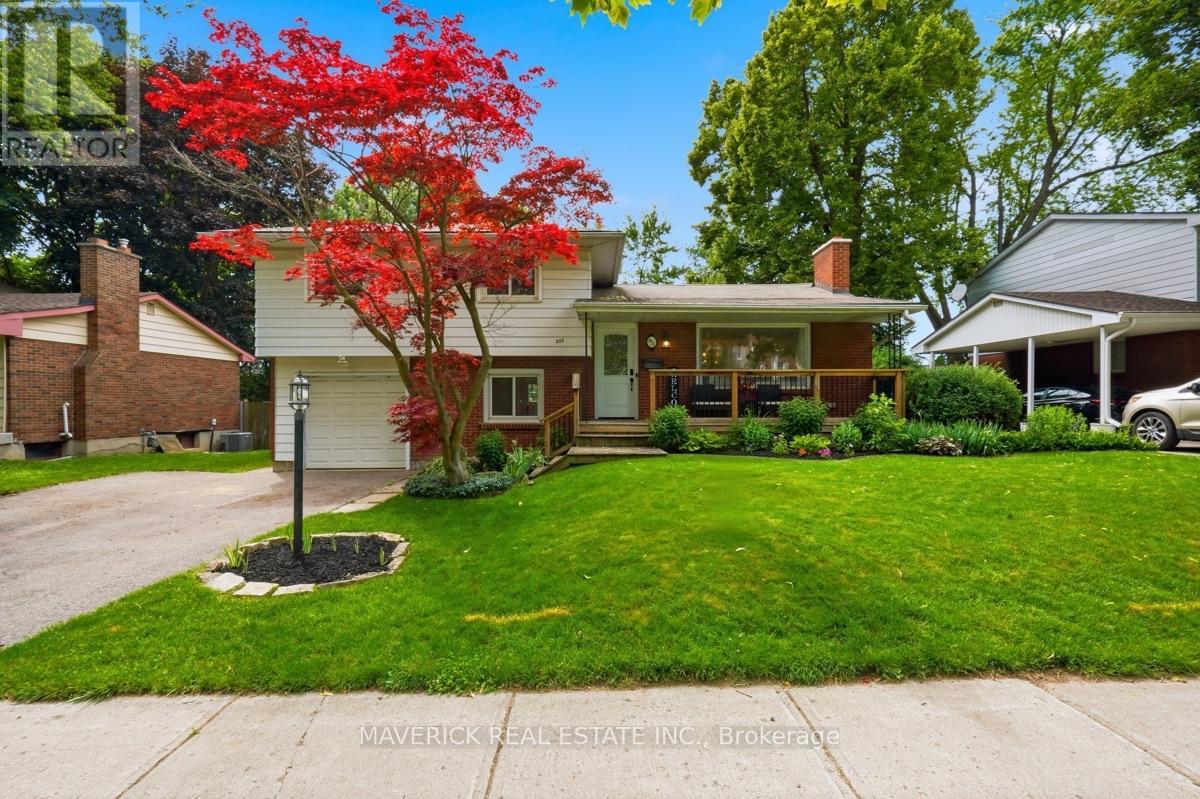 653 VISCOUNT ROAD - 1