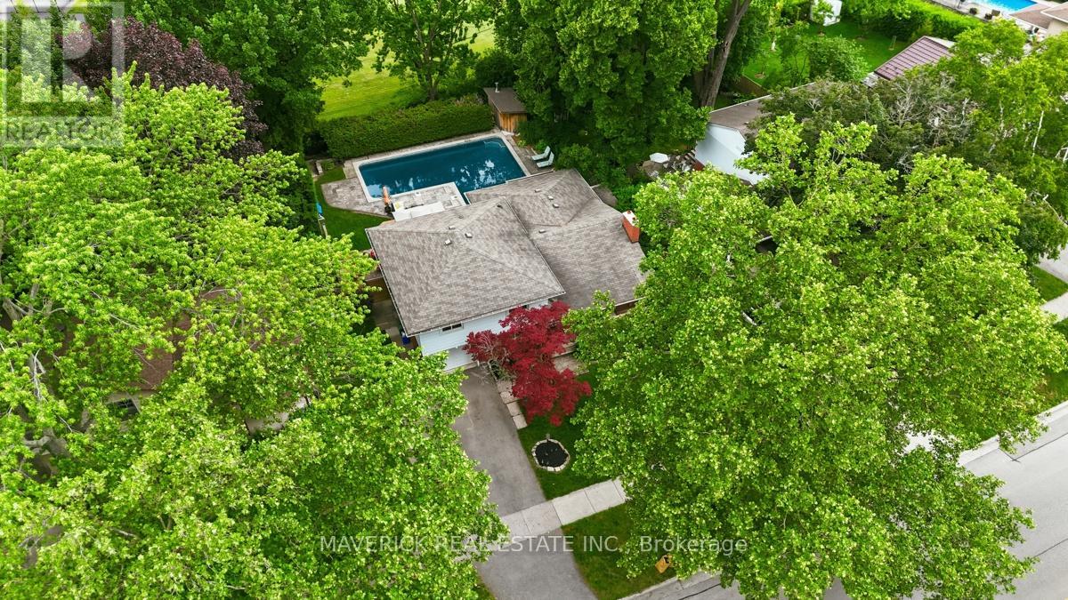 653 VISCOUNT ROAD - 2