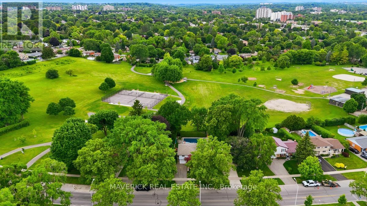 653 VISCOUNT ROAD - Image 3