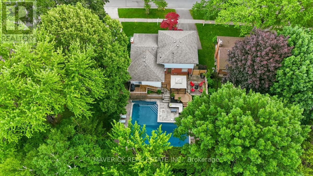653 VISCOUNT ROAD - 50