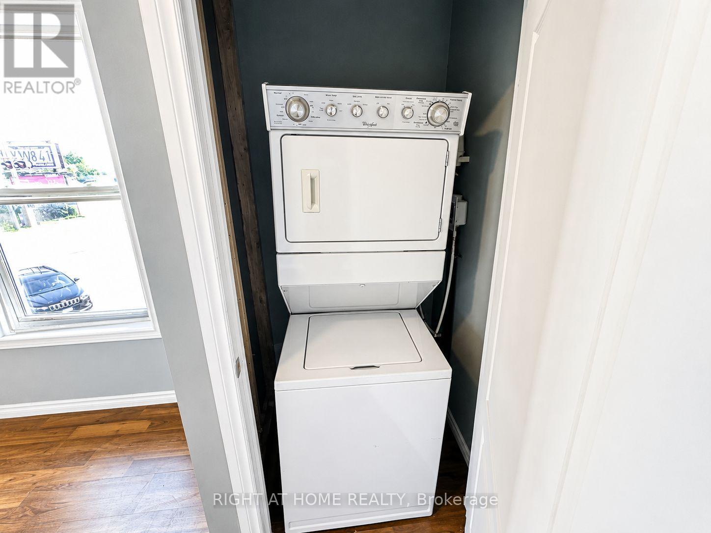 697 HALE STREET - Image 28