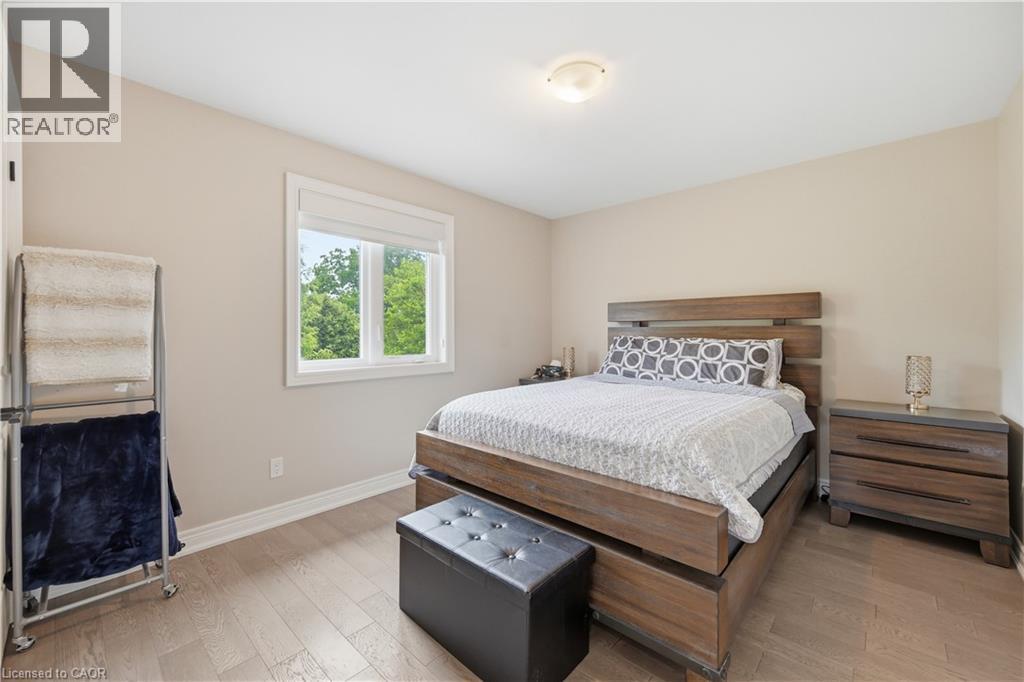 1 LINDSAY Way - Image 30