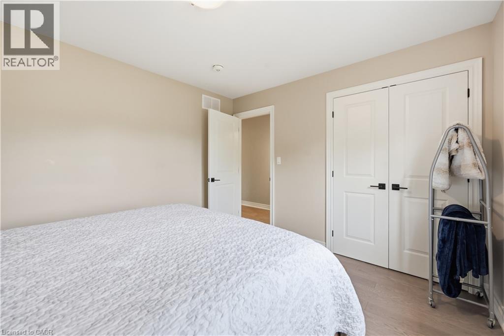 1 LINDSAY Way - 31