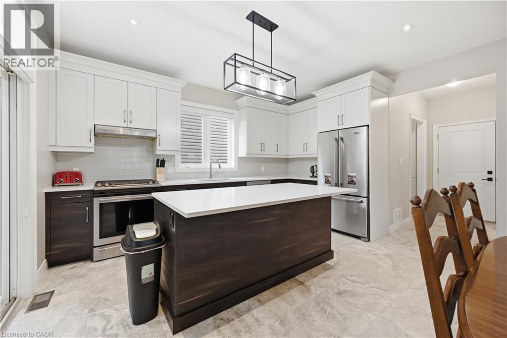1 LINDSAY Way - Image 14