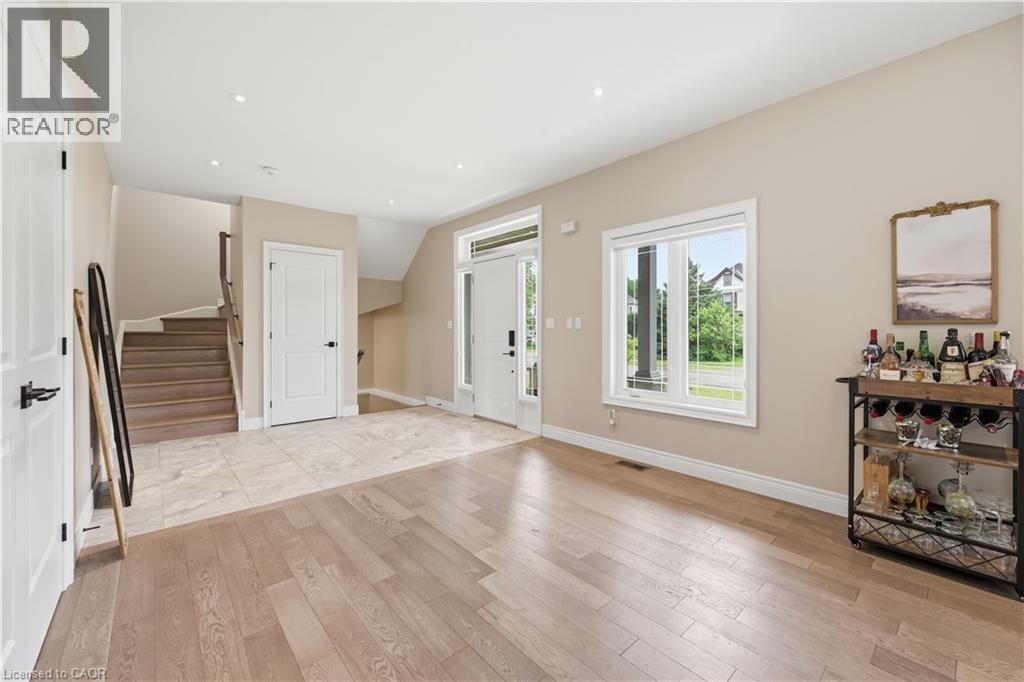 1 LINDSAY Way - Image 20
