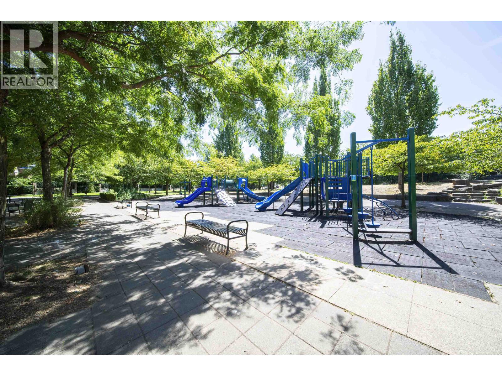 2 Bed, 2 Bath House for Sale in Vancouver – 2009 5380 OBEN STREET, Vancouver – MLS# R3155022 - Image 33