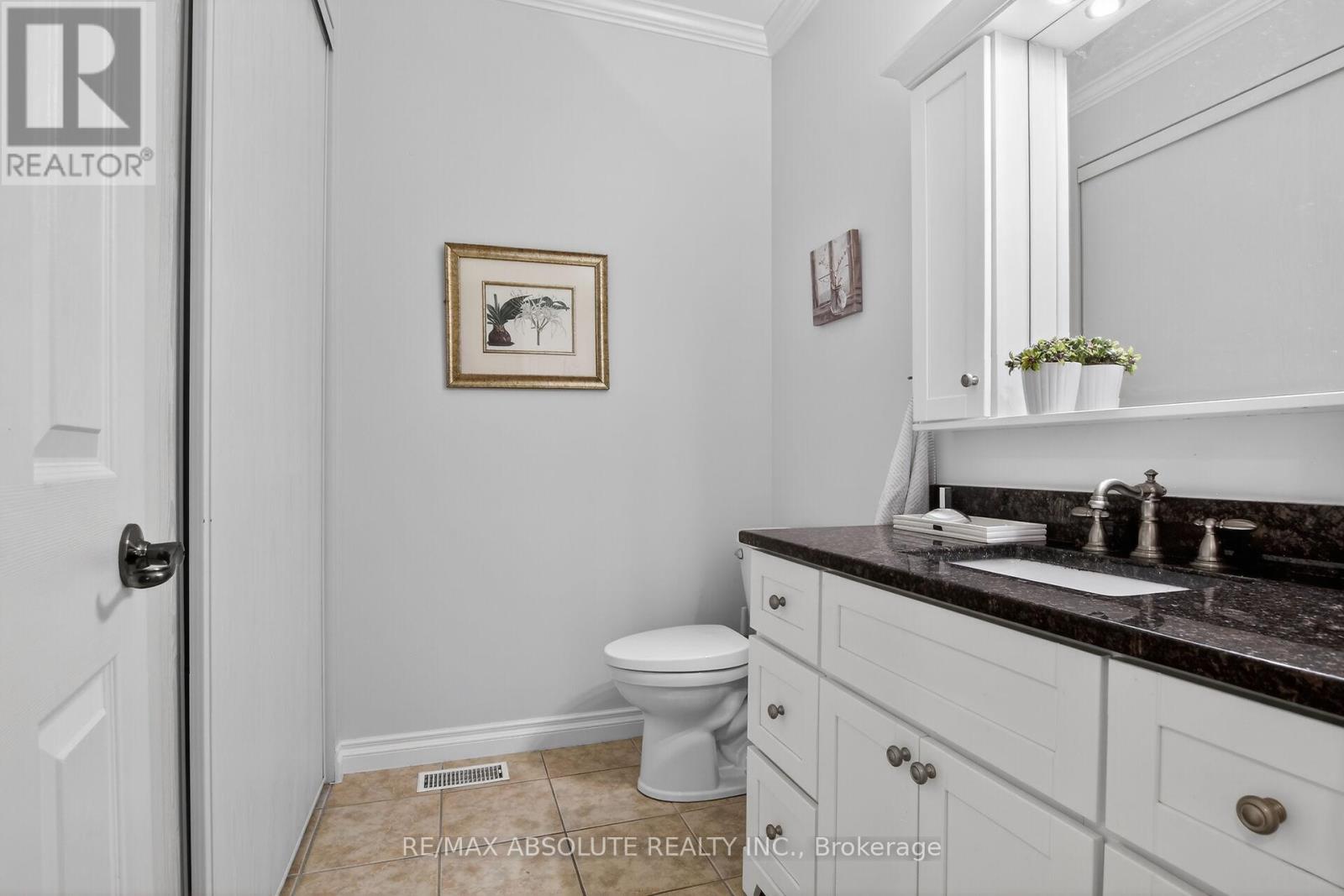 3 Bed, 3 Bath House for Sale in Ottawa – 19 GOLDORA PRIVATE, Ottawa – MLS# X13676488 - Image 24