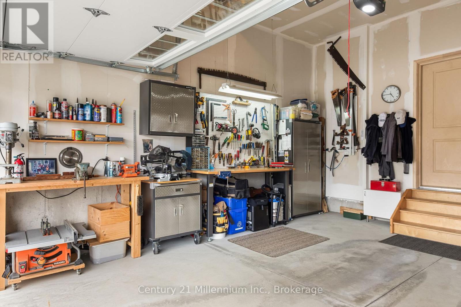 1010 WRIGHT DRIVE - 37