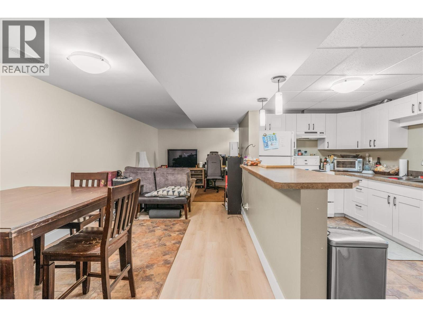 4211 27 Avenue - 22