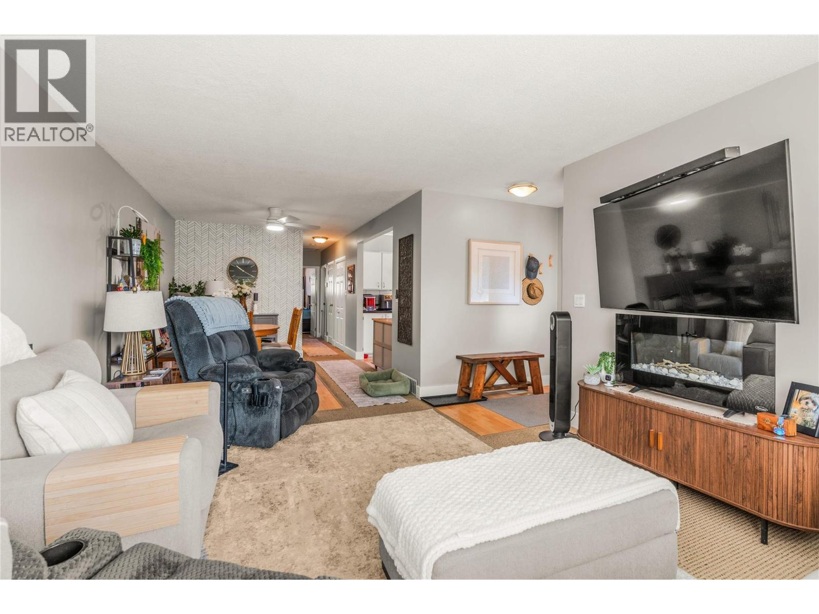 4211 27 Avenue - Image 35