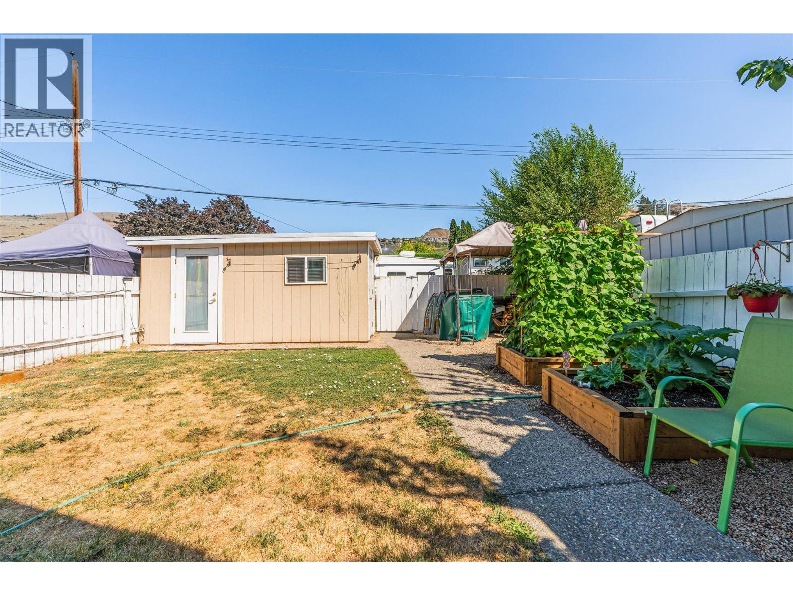 4211 27 Avenue - 7