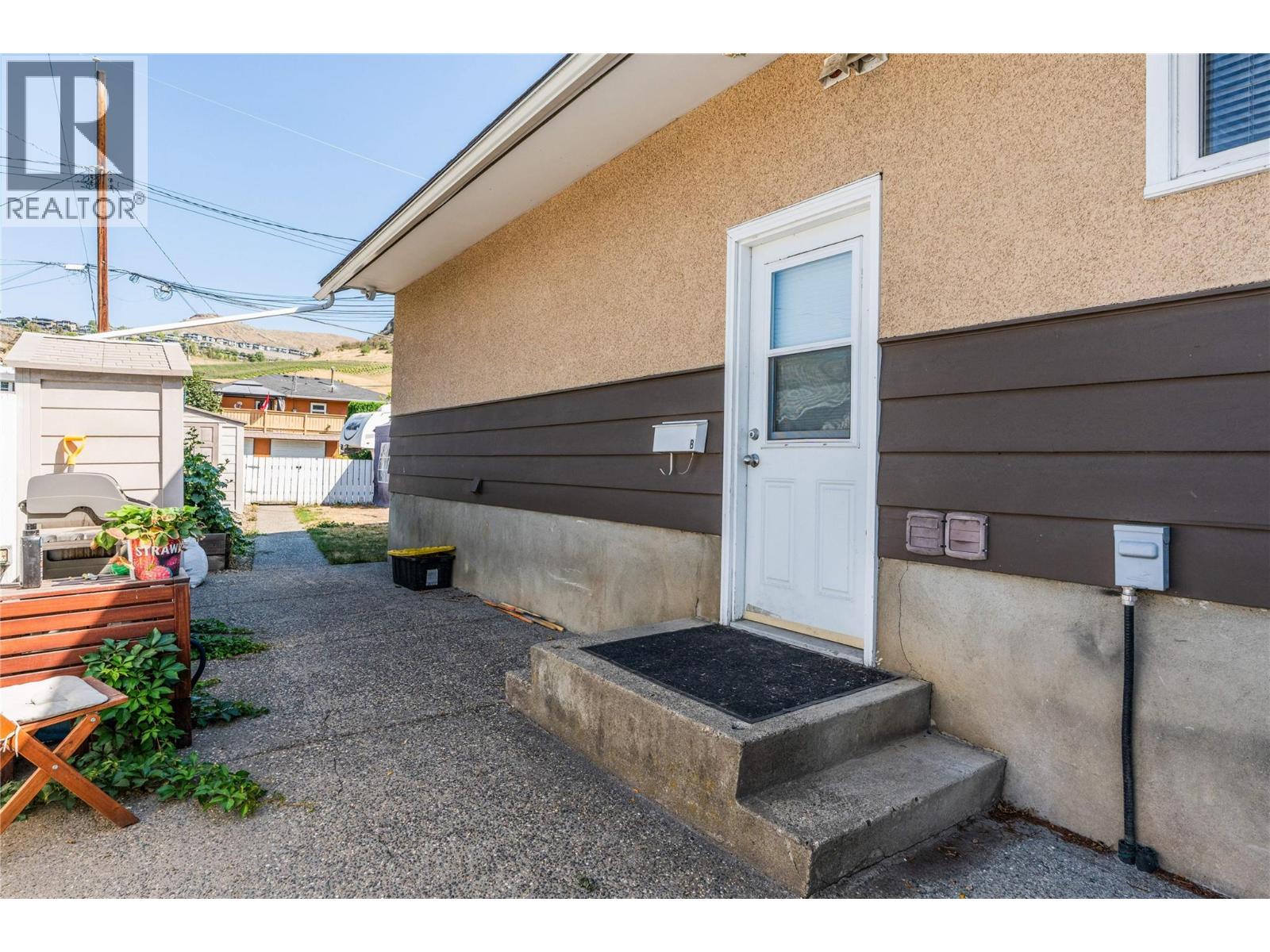 4211 27 Avenue - Image 4