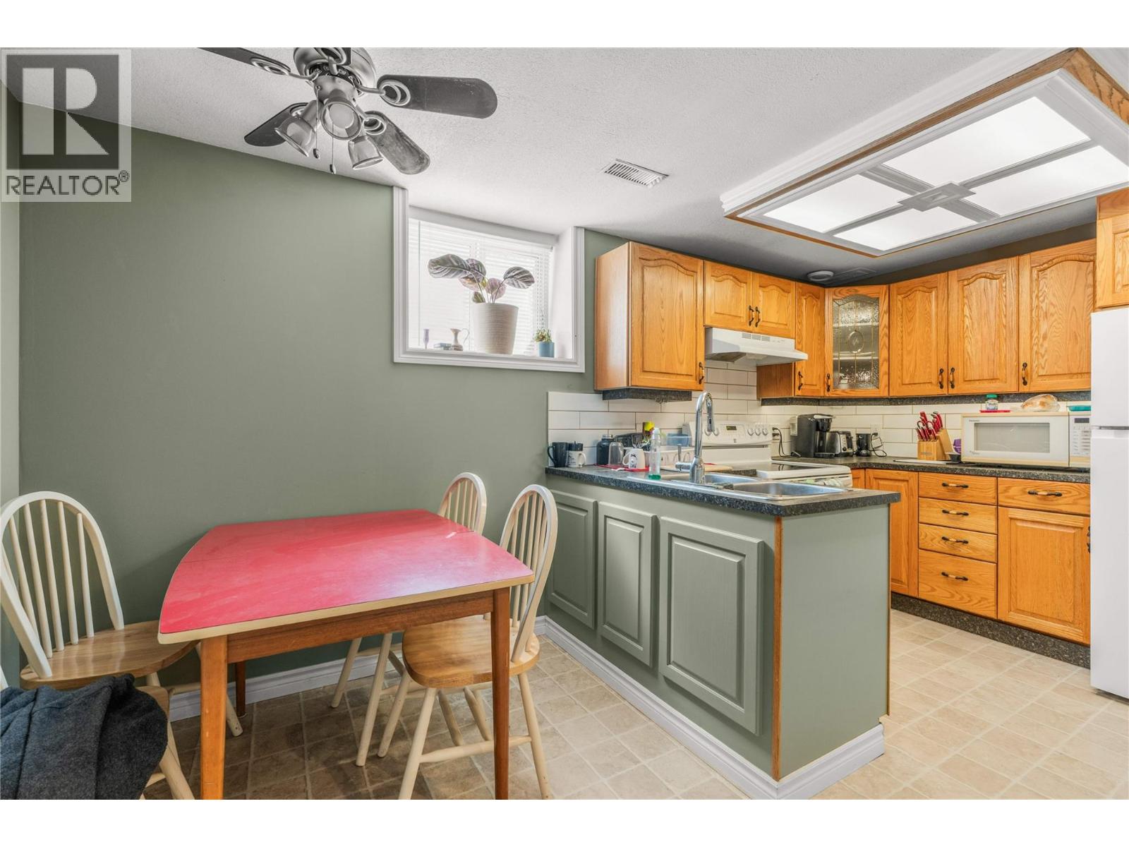 4211 27 Avenue - 43