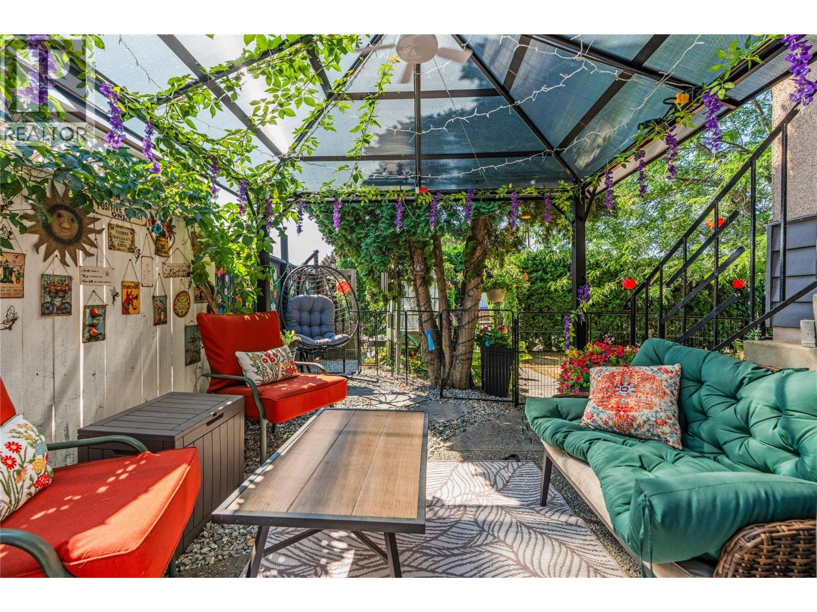 4211 27 Avenue - 49