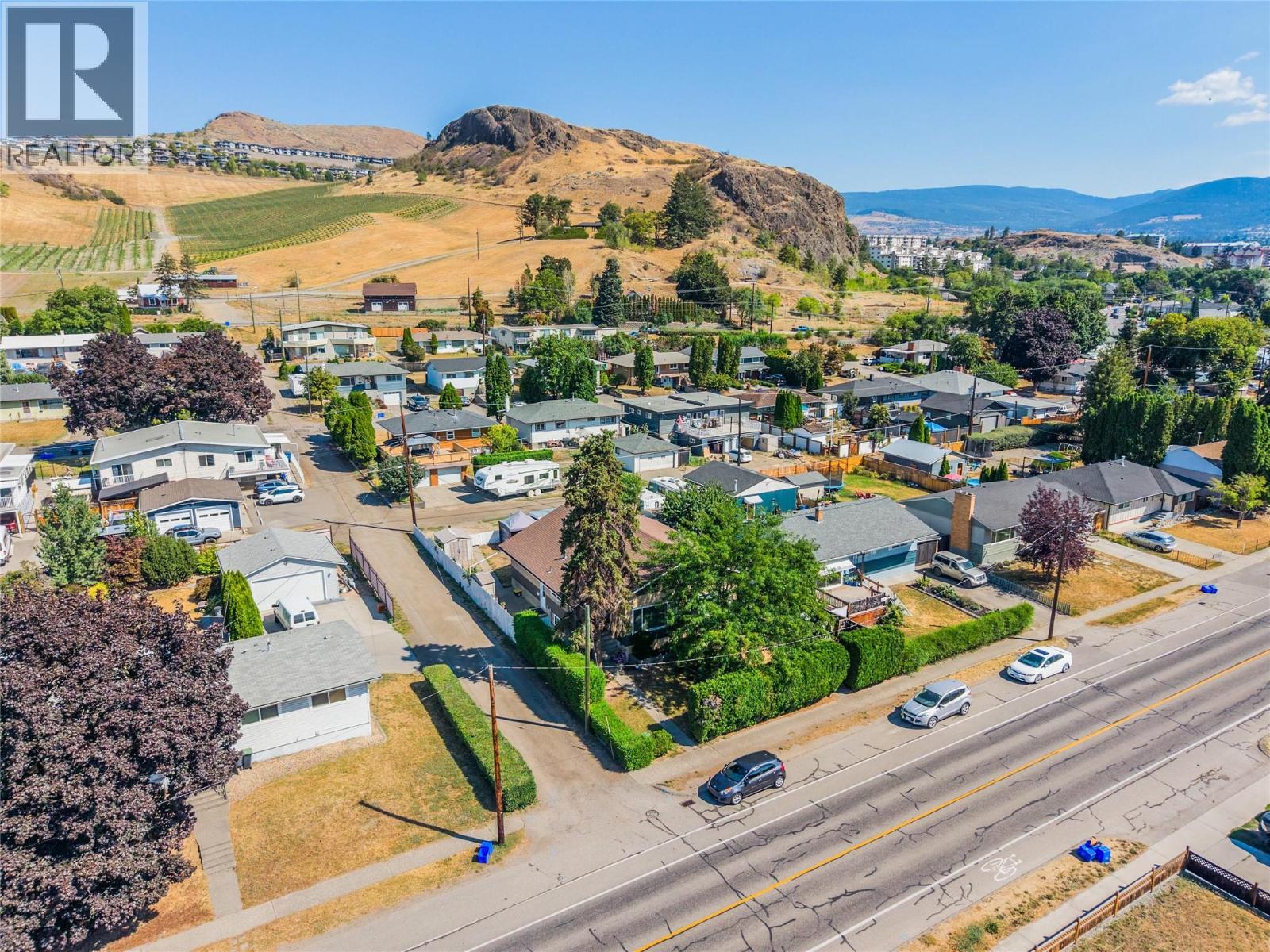 4211 27 Avenue - 51