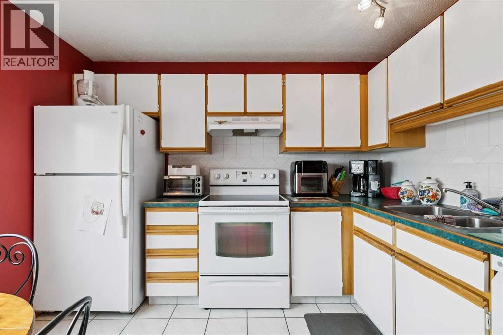 316 Queenston Heights Southeast - Photo 15