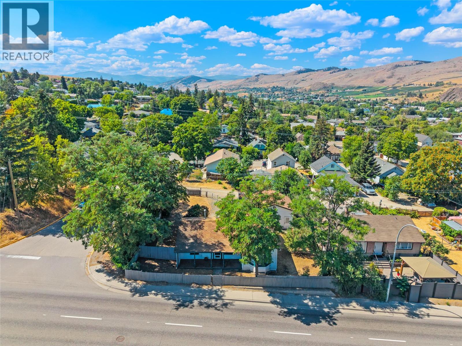 2100 32nd Street - 6