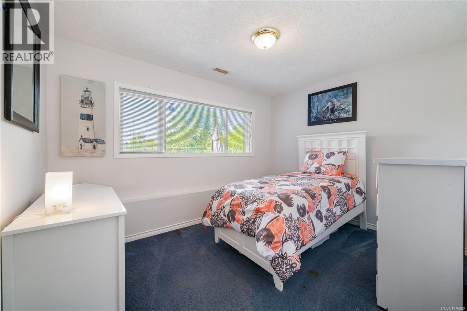 9168 West Saanich Rd - 14