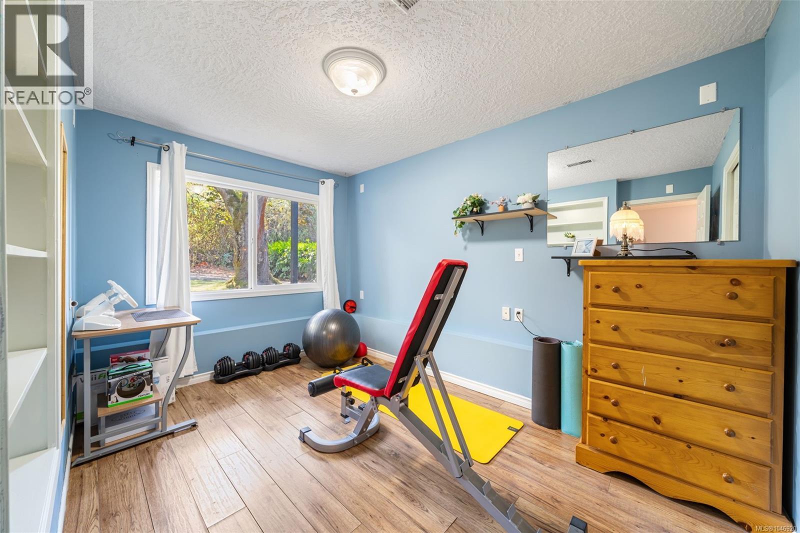 9168 West Saanich Rd - Image 15