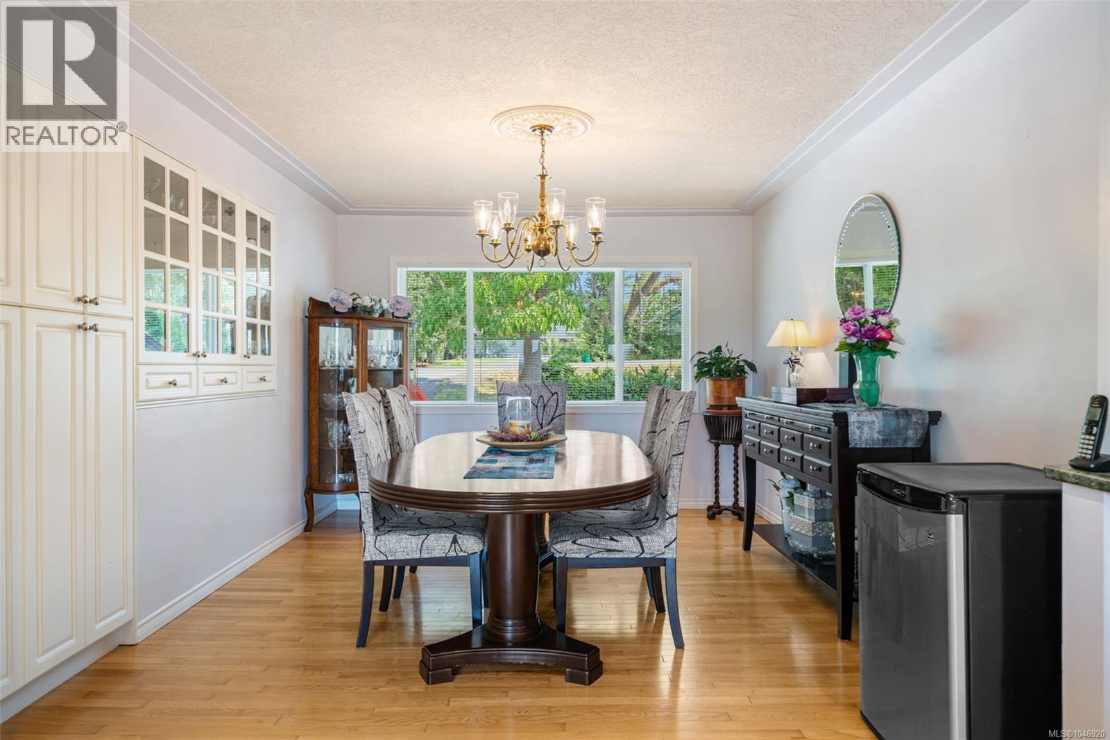9168 West Saanich Rd - 7