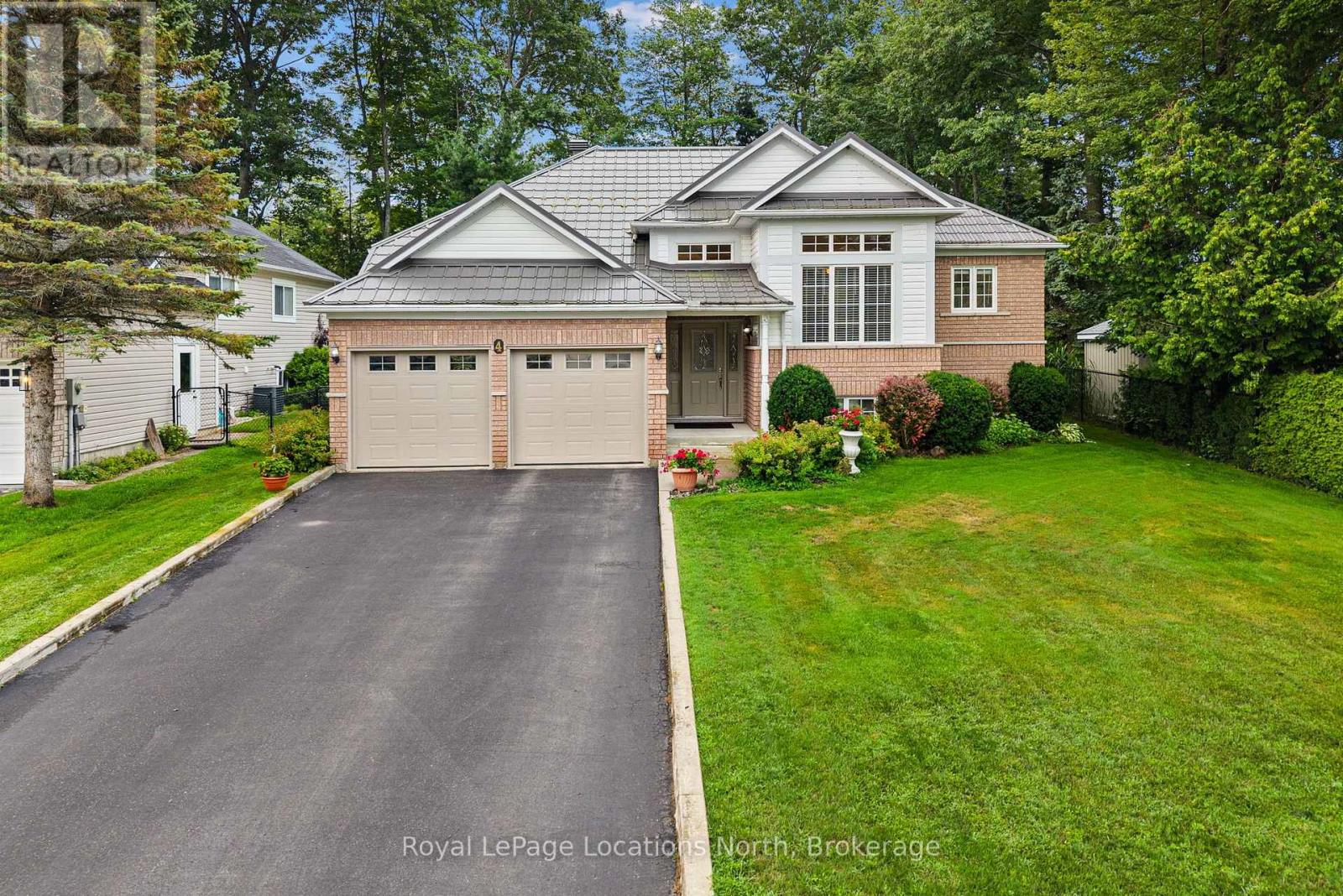 4 TRAILWOOD PLACE - 2