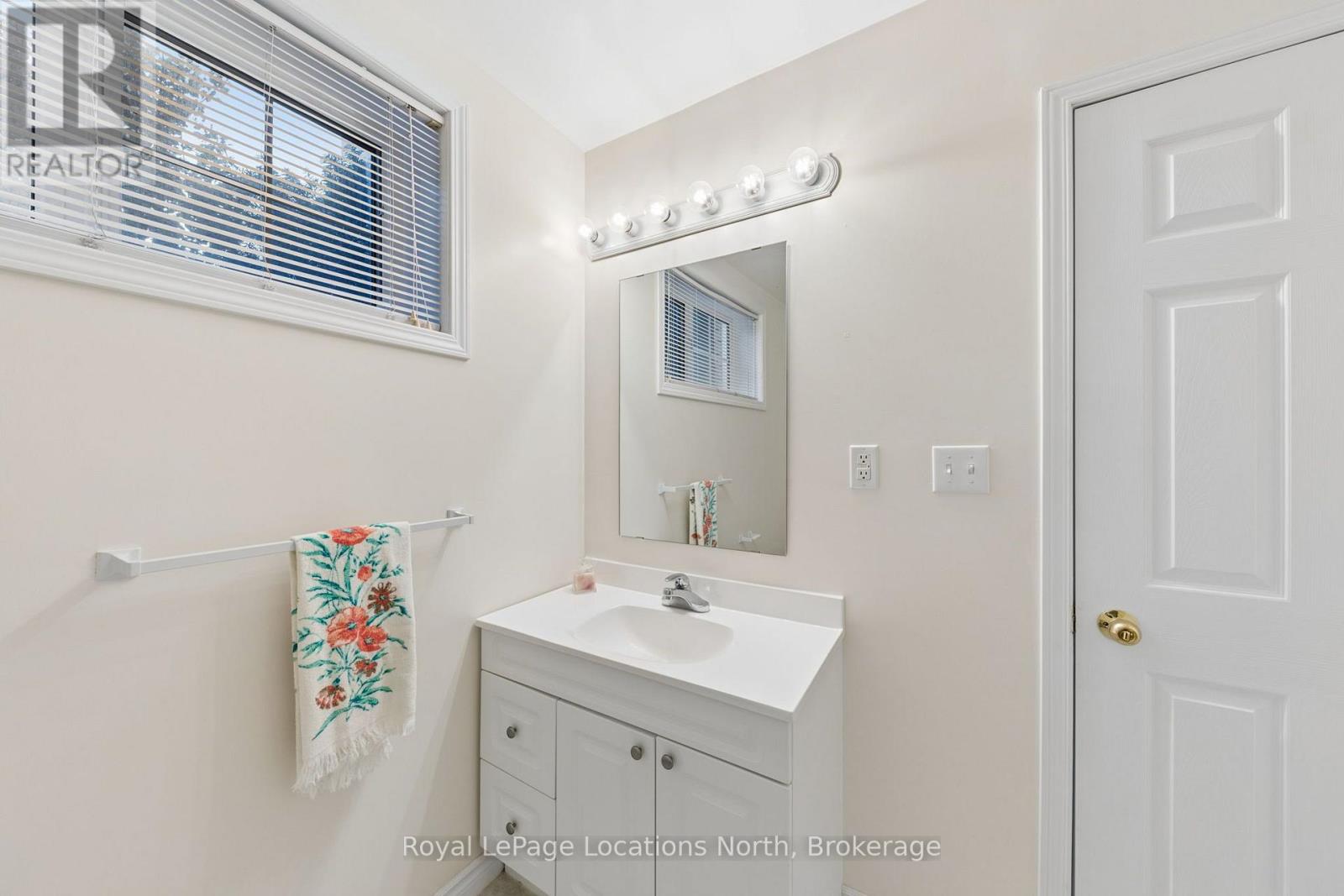 4 TRAILWOOD PLACE - 38