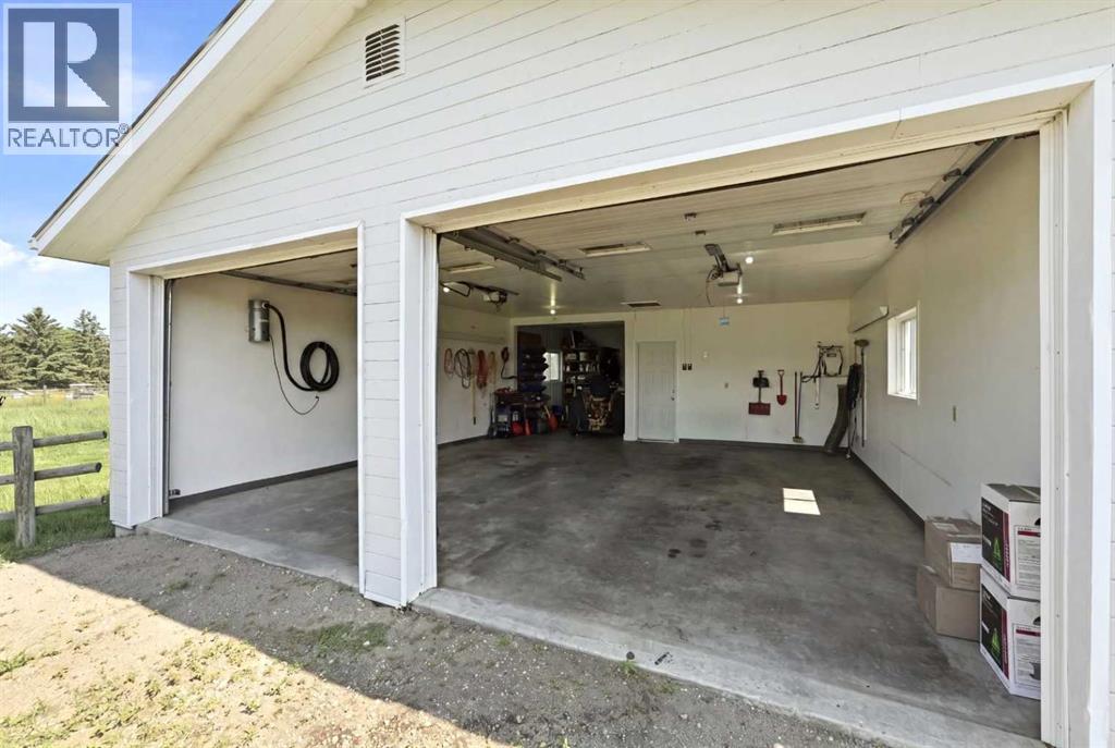 40032 Range Road 220 - Photo 32