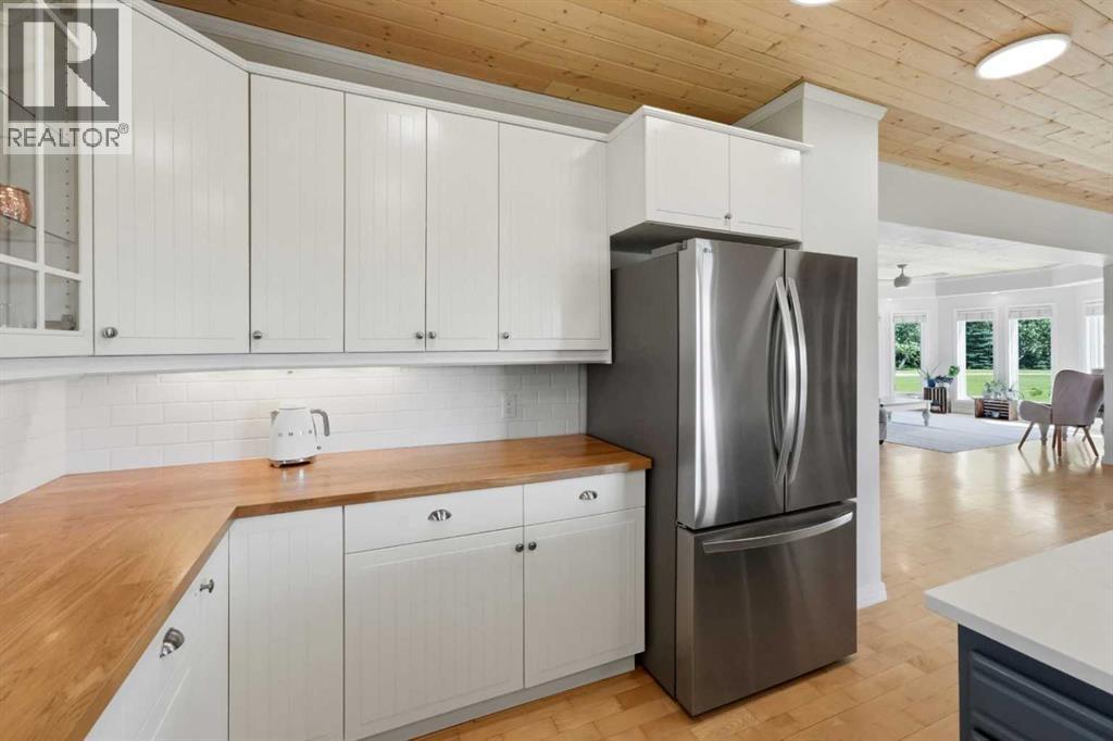 40032 Range Road 220 - Photo 5