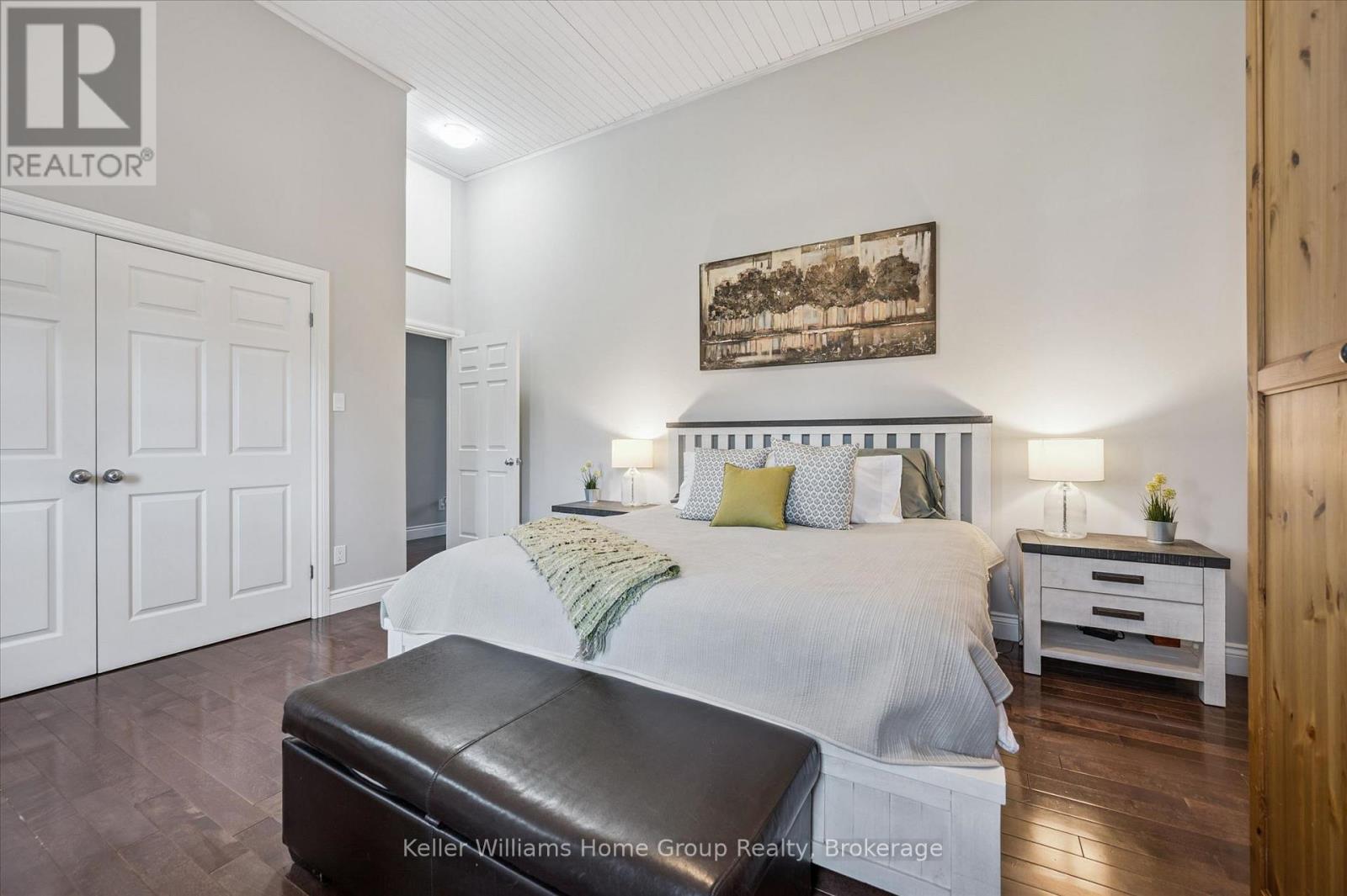 3 DUNDAS STREET W - Image 27