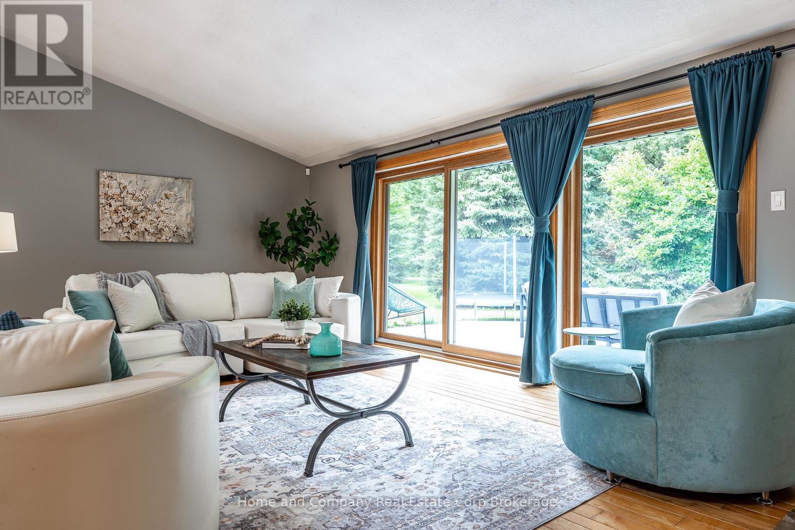 256360 SUNOVA CRESCENT - Image 17