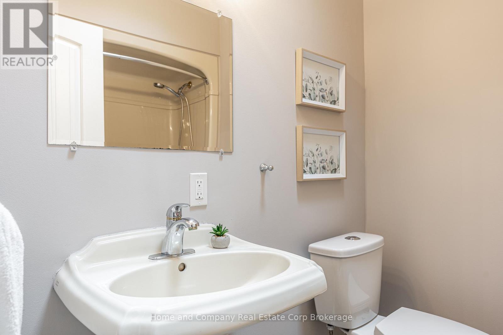 256360 SUNOVA CRESCENT - 25