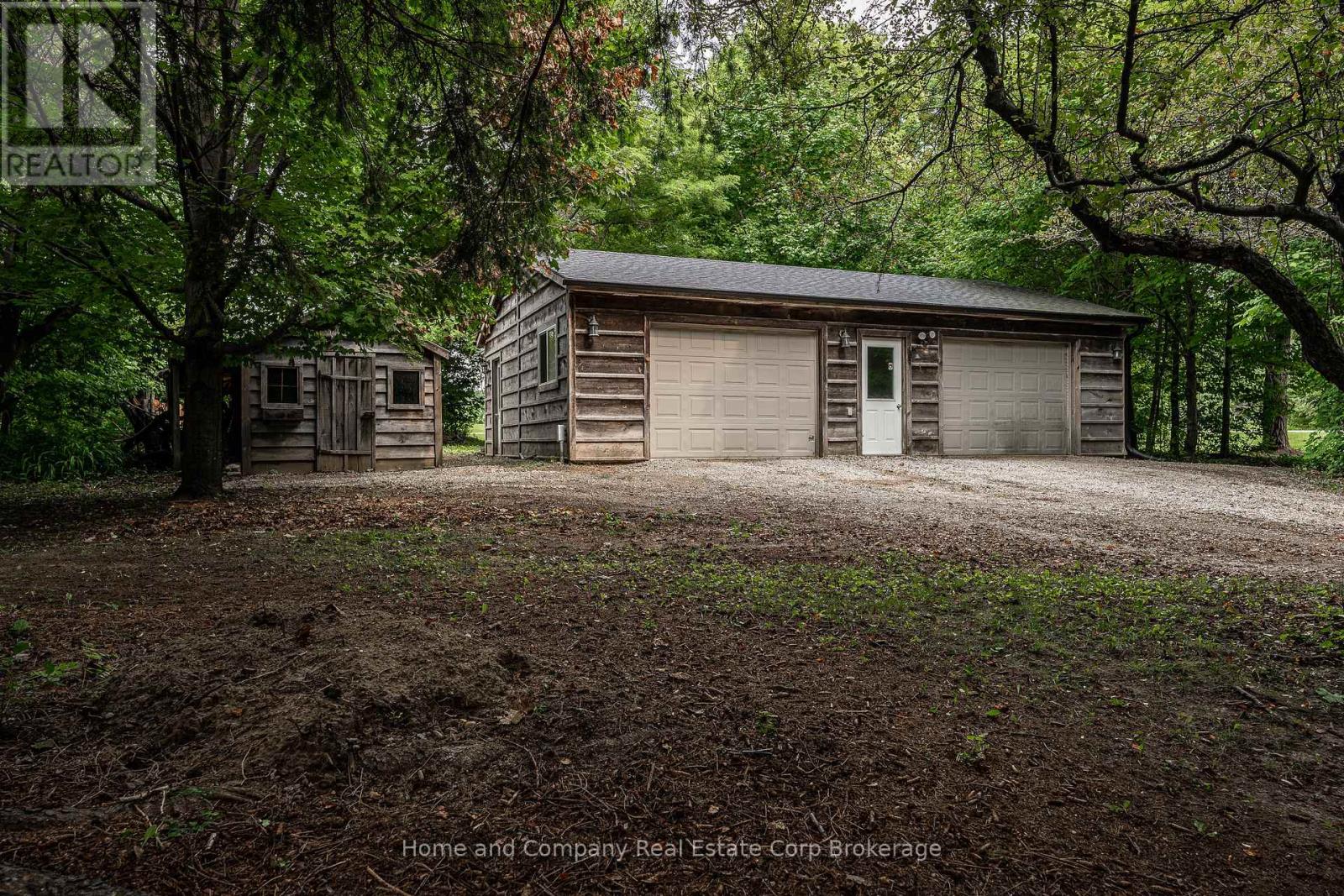256360 SUNOVA CRESCENT - Image 31