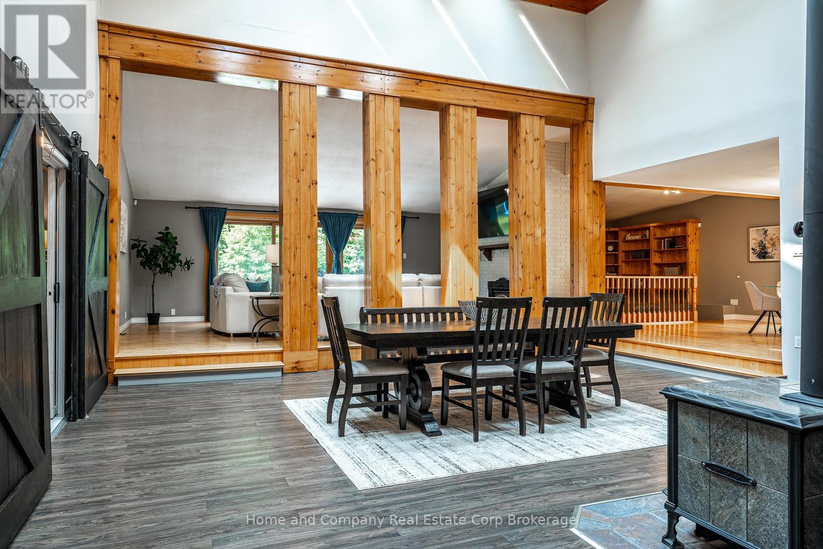 256360 SUNOVA CRESCENT - Image 6